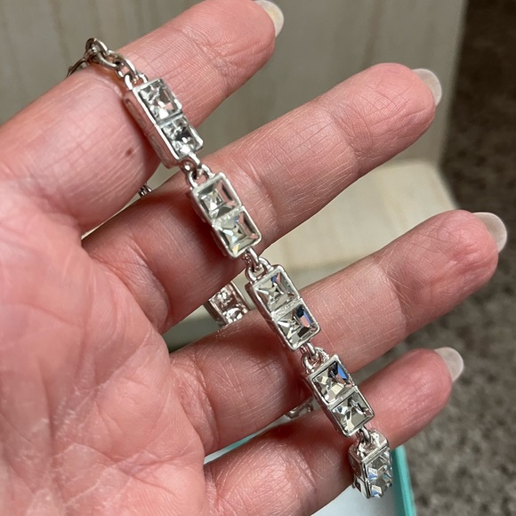 BNIB - jBloom Gia Bracelet, Silver with clear crystals & lobster clasp - Picture 8 of 8